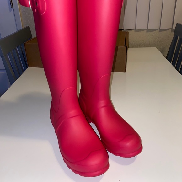 HUNTER Tall Pink Rain Boots Size 6 - Picture 5 of 16